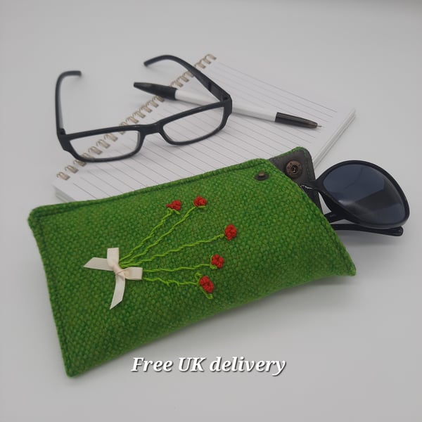 Glasses case vibrant green tweed with embroidered red roses.