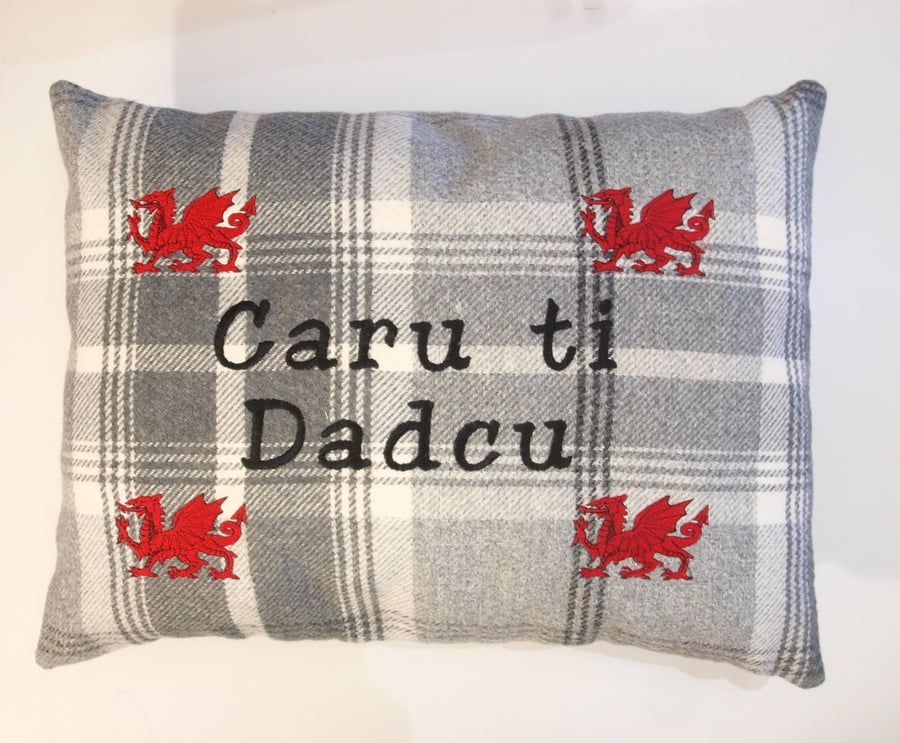 Caru ti Dadcu - Dadcu -Welsh Cushion