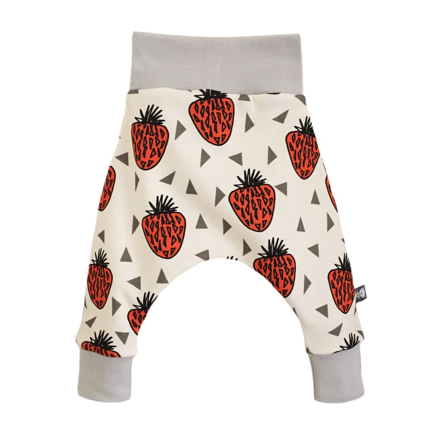 ORGANIC Baby HAREM PANTS STRAWBERRIES Trousers GIFT IDEA by BellaOski
