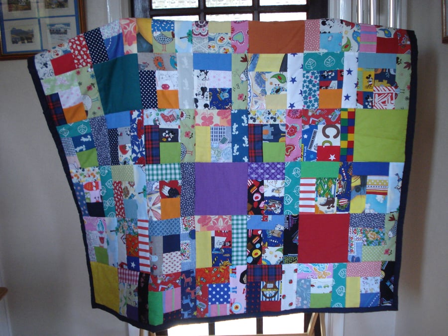 Quilt  Play Mat Multi Colours And Prints Navy Blue (R553)