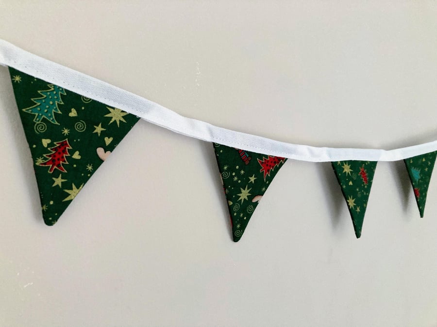 Green Christmas trees and stars cotton mini bunting. Double sided cotton fabric.