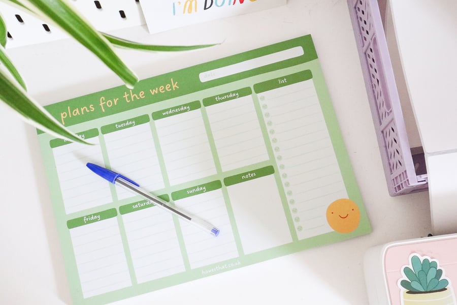 Happy Weekly Planner A4 Desk Pad Plan the Week 50 sheets Notepad Family Calendar