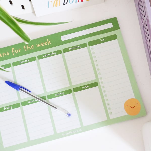 Happy Weekly Planner A4 Desk Pad Plan the Week 50 sheets Notepad Family Calendar