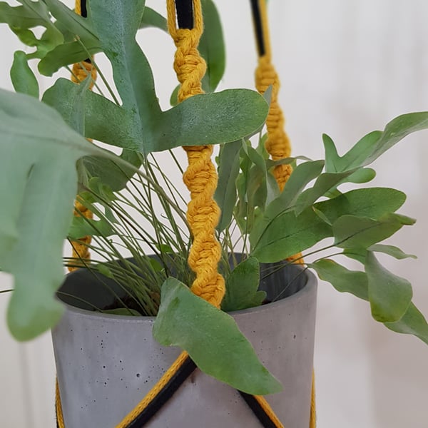 Macrame Plant Hanger Black & Yellow Mediun size - Handmade