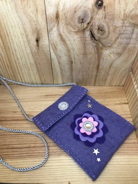  Children's Felt Handbag. (130)