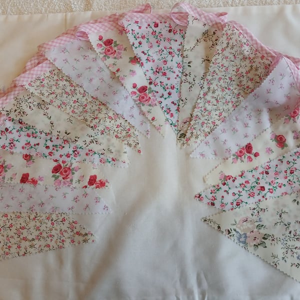 Vintage style floral bunting 