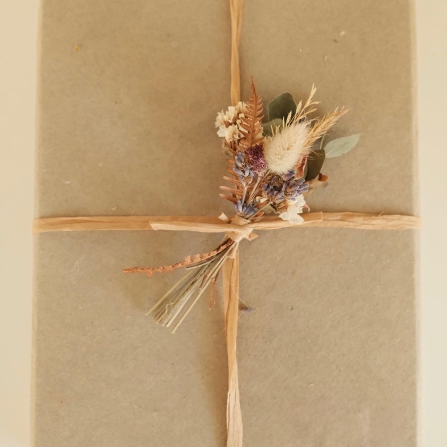 3x Mini Dried Flower Posies - Folksy