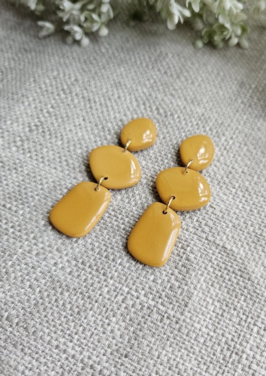Mustard trio pebble dangles 