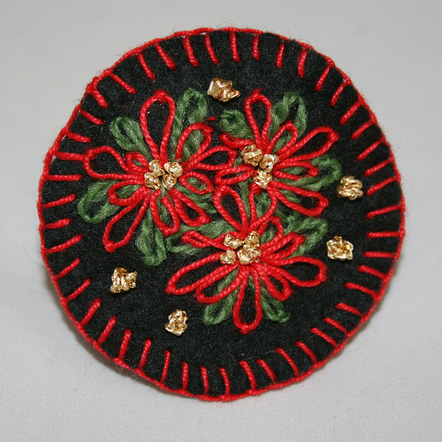 Poinsettia - Embroidered felt brooch