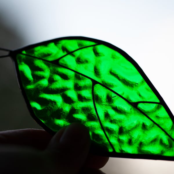 Green leaf stained glass suncatcher