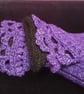 Purple wrist warmer gloves - Image 2