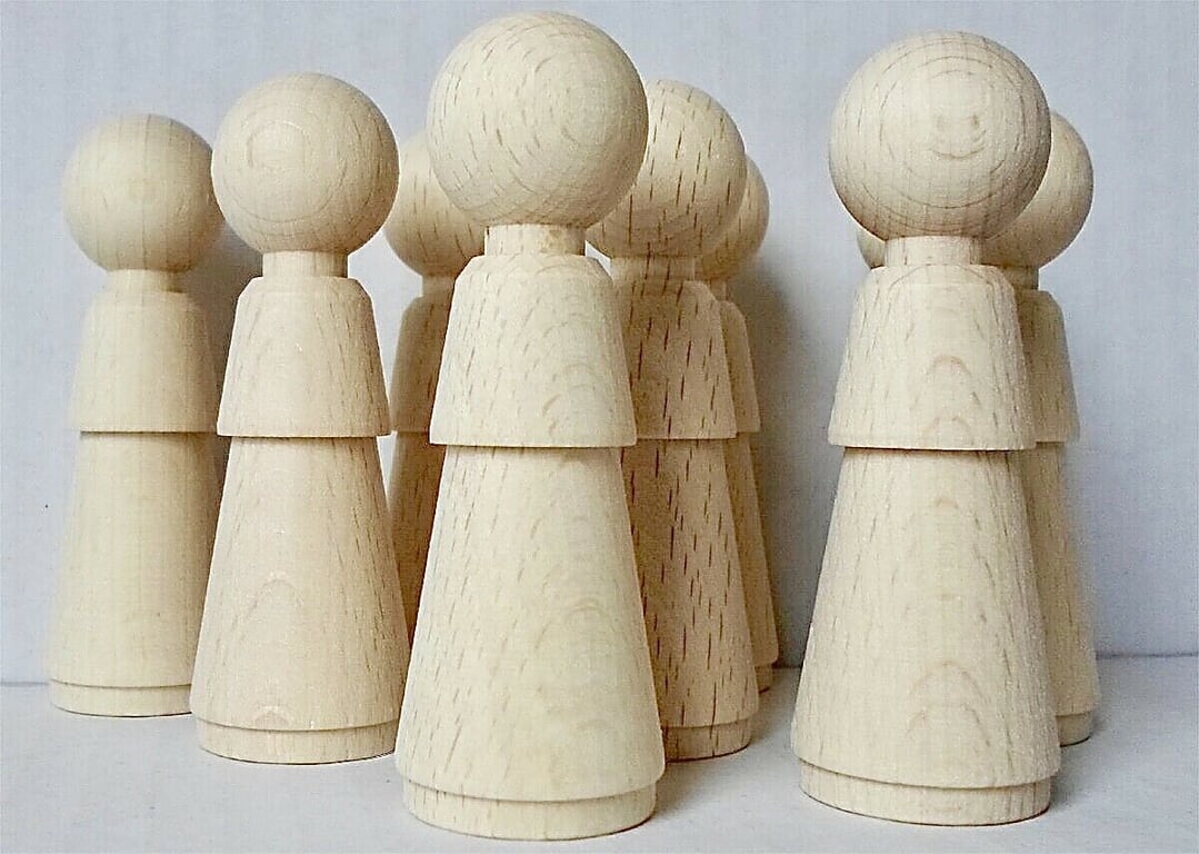 5 x Round body peg dolls  lady with cape beechwood 71mm EN71 1-2-3 certified