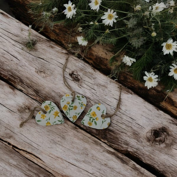 Yellow Wildflowers Heart Hanging Diffuser 