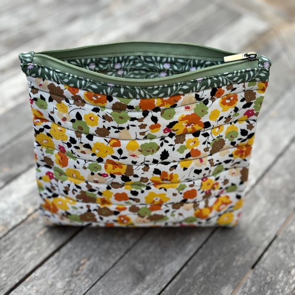 Purse, makeup or cosmetic bag, pouch