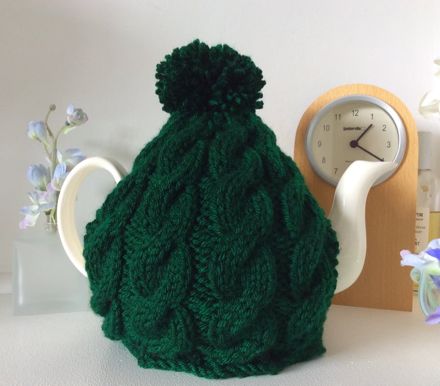 Traditional Cable Tea Cosy - 4-6 cup pot