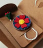 Red Felt Daisy Bookmark, Handmade Floral Page Marker, Cute Gift for Readers - Image 1