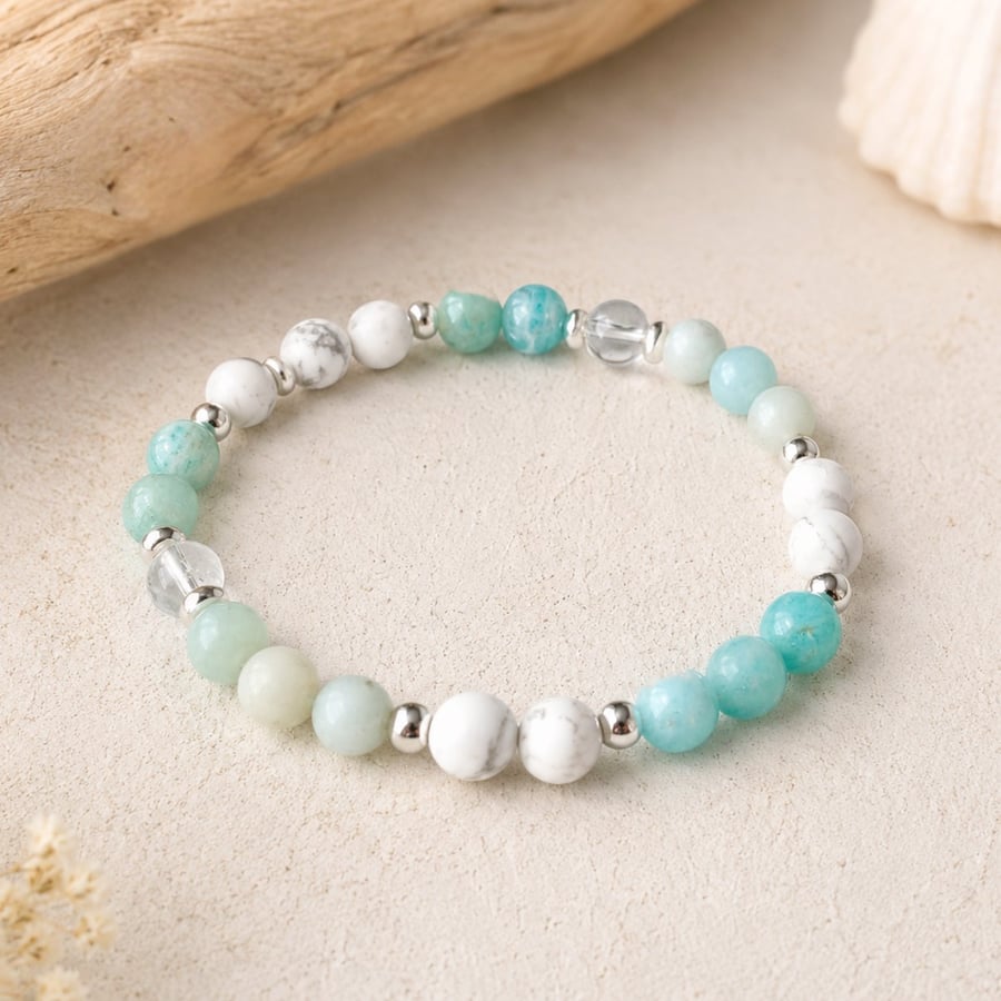 Amazonite, Howlite & Clear Quartz Gemstone Bracelet