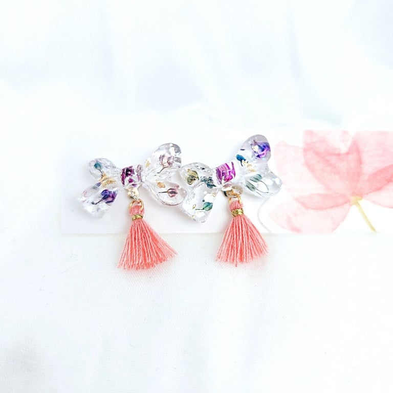 Dried flowers earrings Ribbon shape earrings Cute earrings