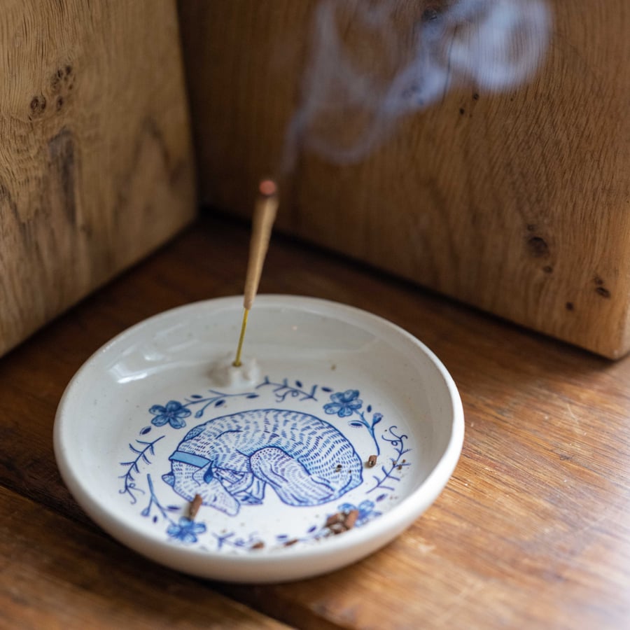 Ceramic Incense Stick Holder - Snooze club illustration 