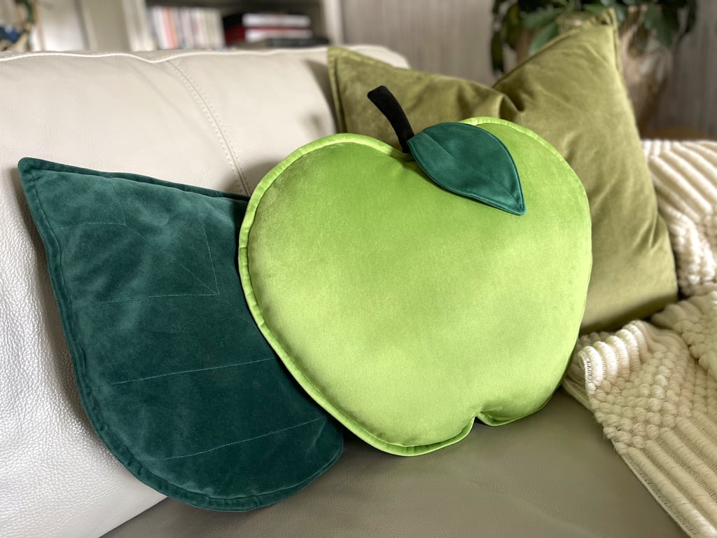 Gree Velvet Apple Cushion Summer Decorative Fruit Pillow Orchard Farmhouse Decor