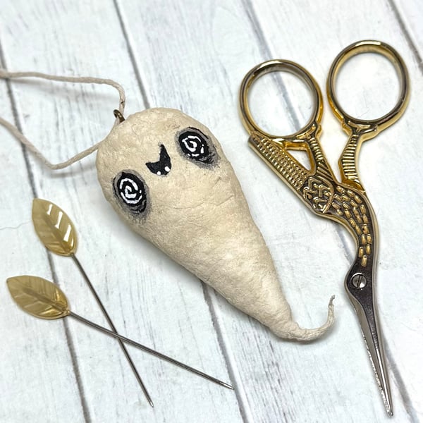 Spun Cotton Cream Ghost 5