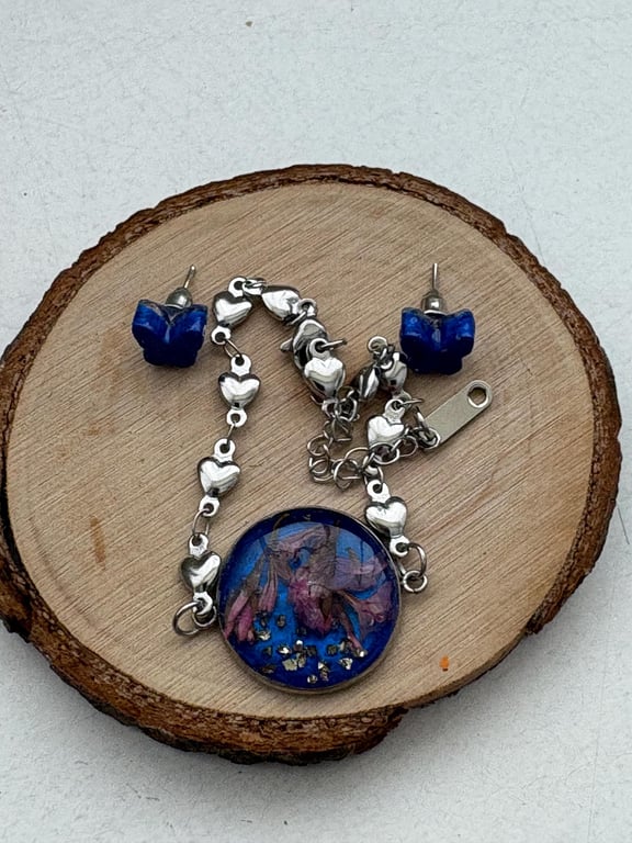 Resin Flower Bracelet and Heart Earrings Set, Real Dried Flowers, Nature Inspire