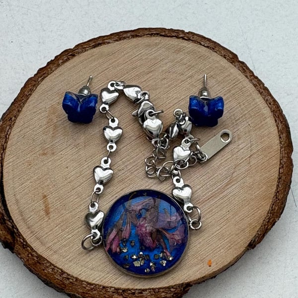 Resin Flower Bracelet and Heart Earrings Set, Real Dried Flowers, Nature Inspire