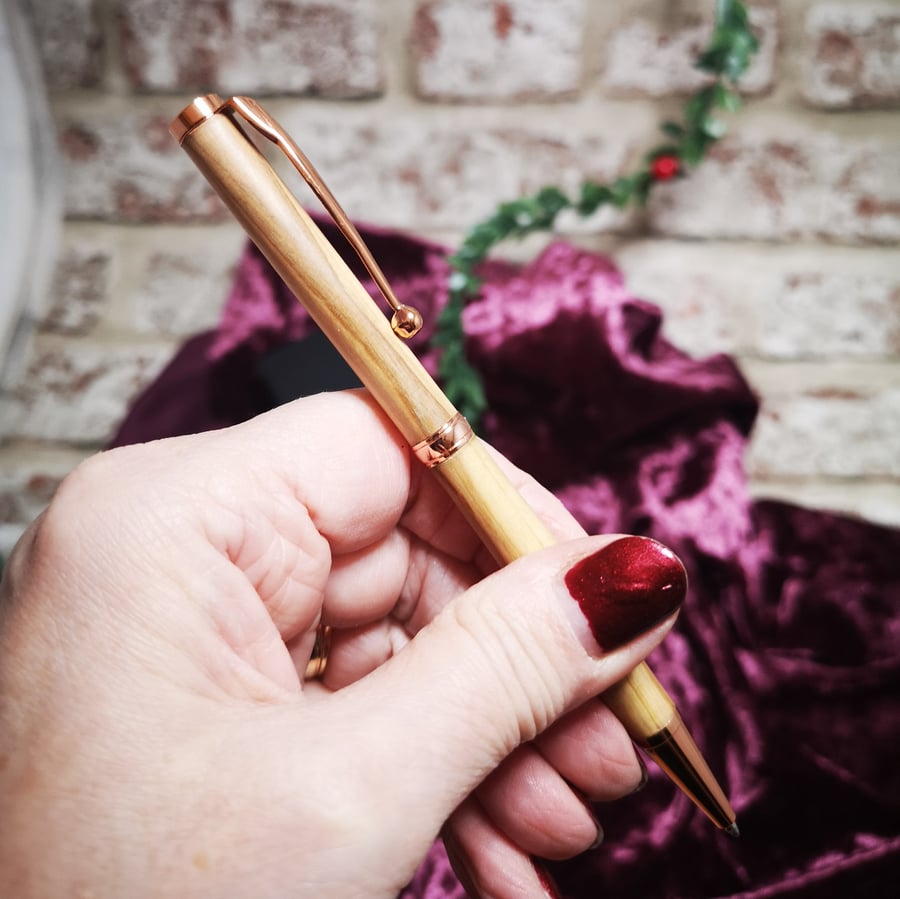 Woodturned Oak Pen with Rose Gold trim 