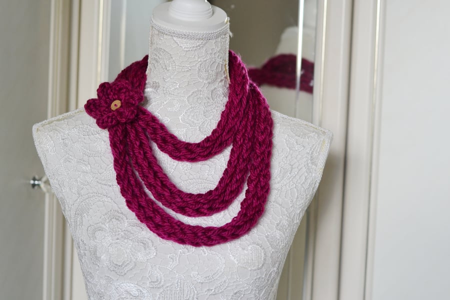 Necklace Scarf Womens Cerise Super Chunky Finger Knitted 