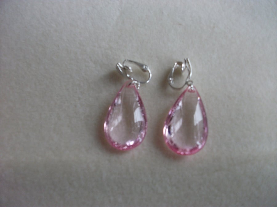 Pink Clear Pear Drop shaped earrings with silver plate earclips 