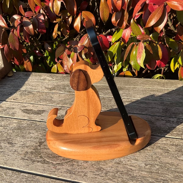 Sitting Dog Phone Stand (WPS24)