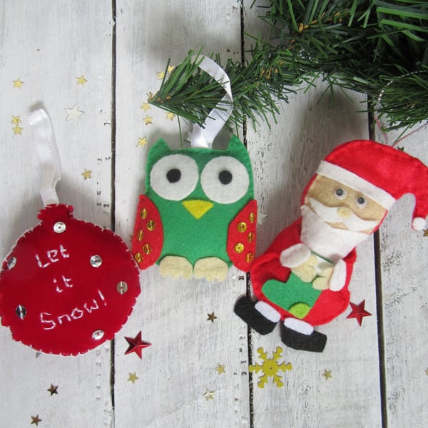Set of 3 novelty felt Christmas decorations 