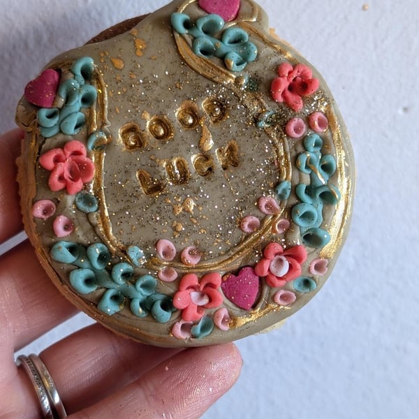 Handmade Good Luck Biscuit, Hand-Decorated Horeseshoe Sugar Cookie Gift 