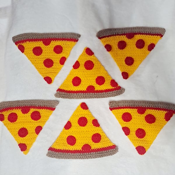 pizza slice crochet bunting set