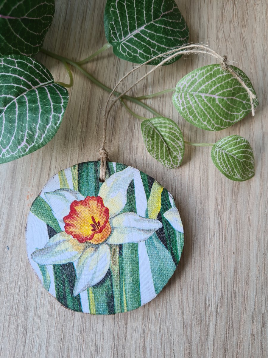 Wood slice decoration decoupage daffodil flower hanging decoration home decor