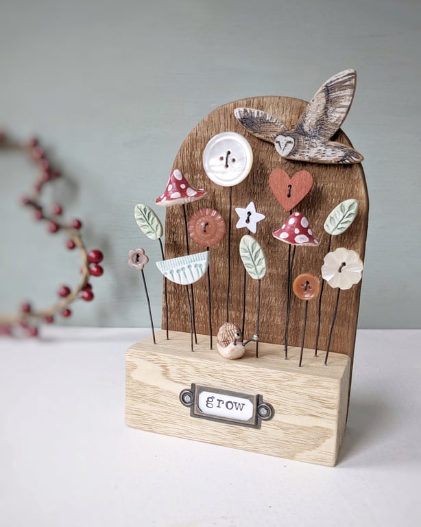 Winter Wildlife Garden with Owl and Snail in Wood and Clay