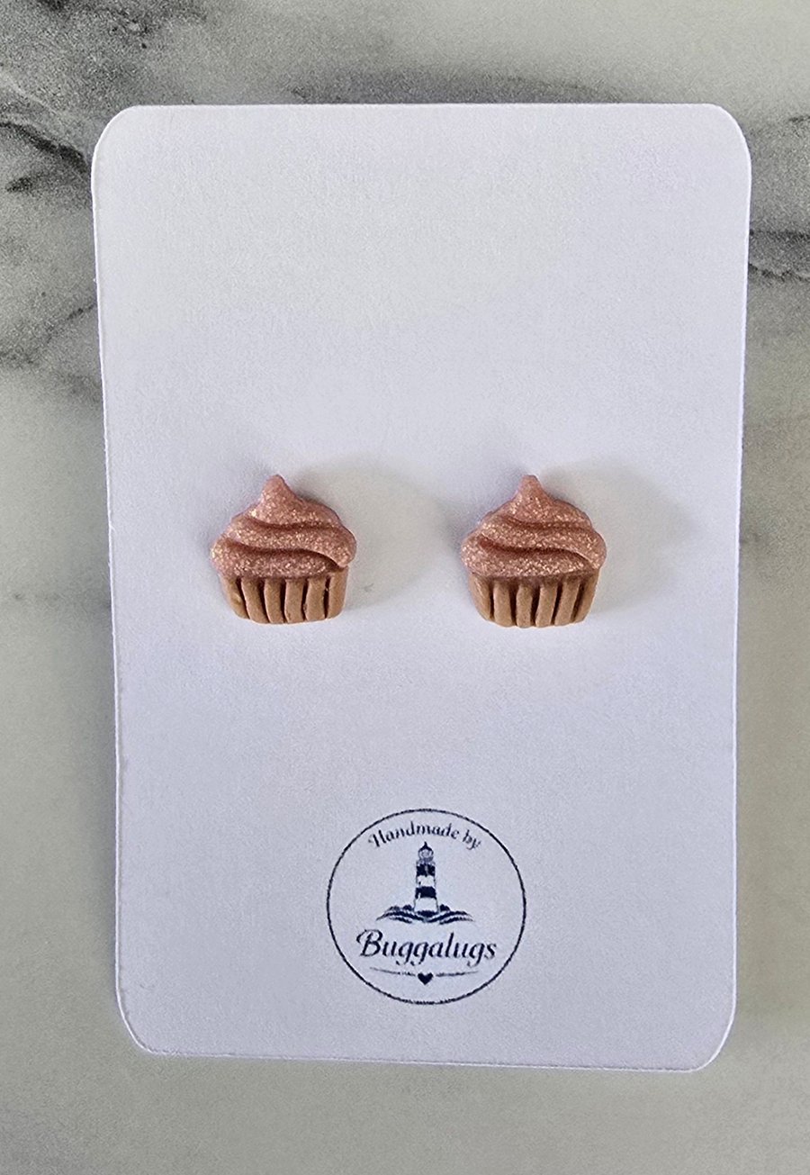 Cupcake stud earringd