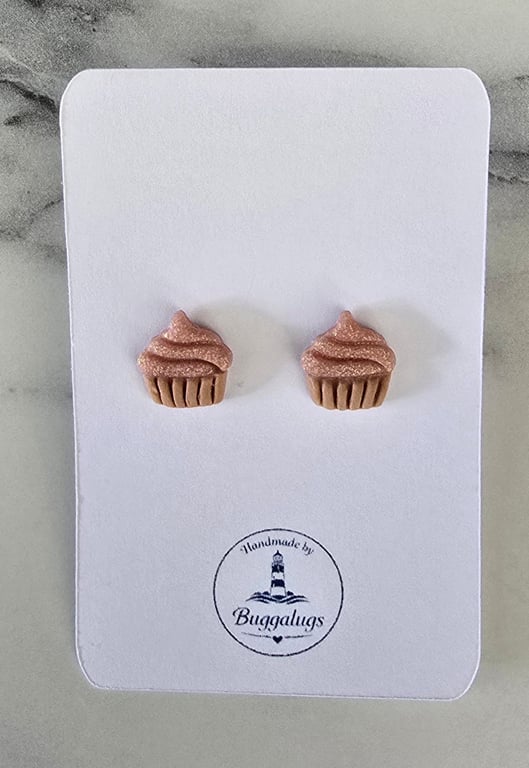 Cupcake stud earringd