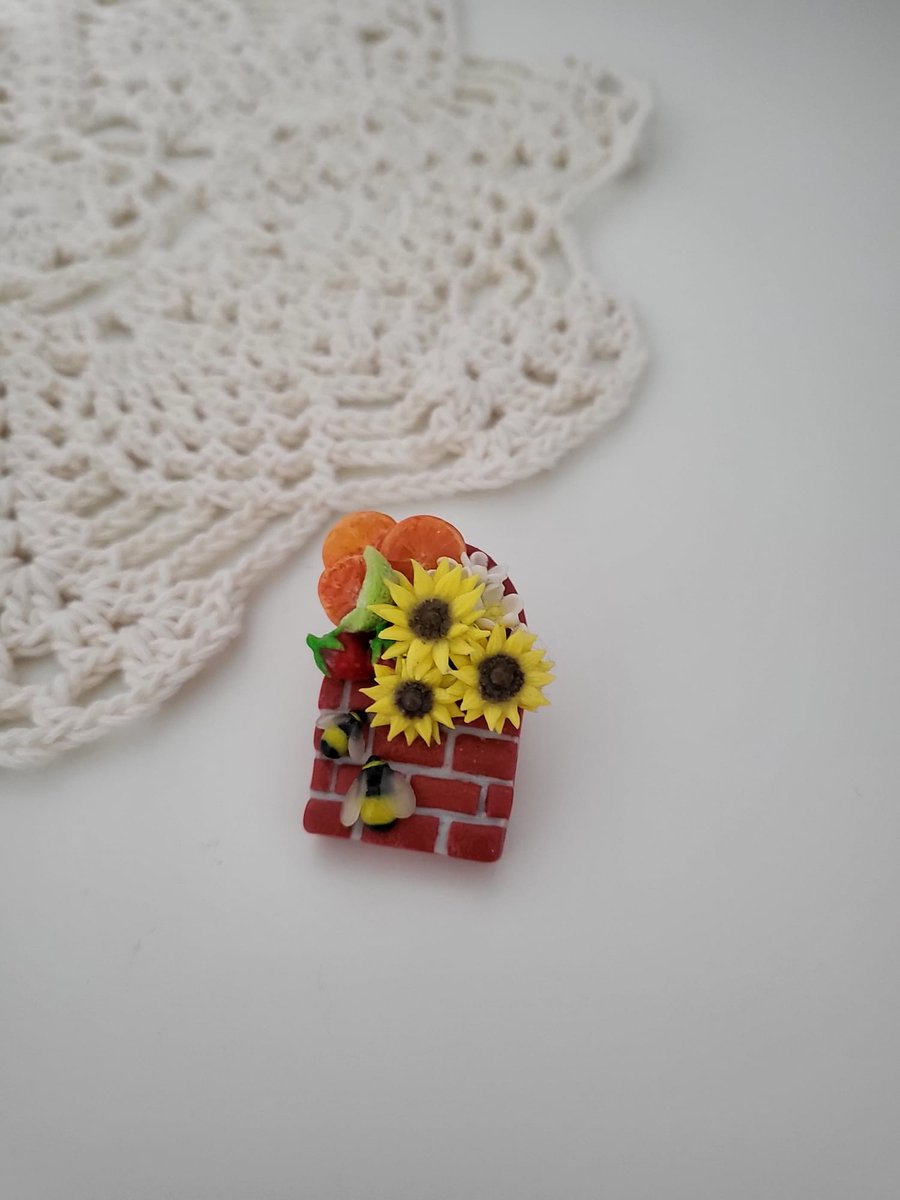 Handmade Yellow Sunflower Polymer Clay Brooch - Bee Happy Garden Brooch