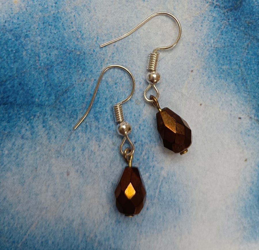 Twinkly Faceted Glass Drop Earrings