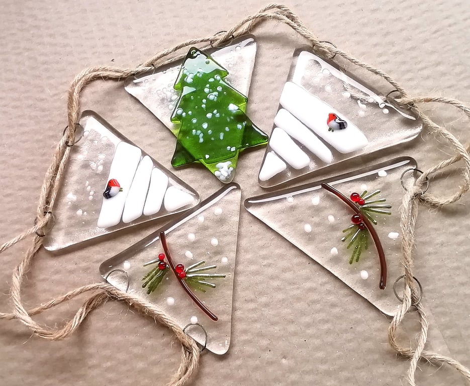 Christmas glass bunting, festive decoration, Xmas mantleshelf bunting. 