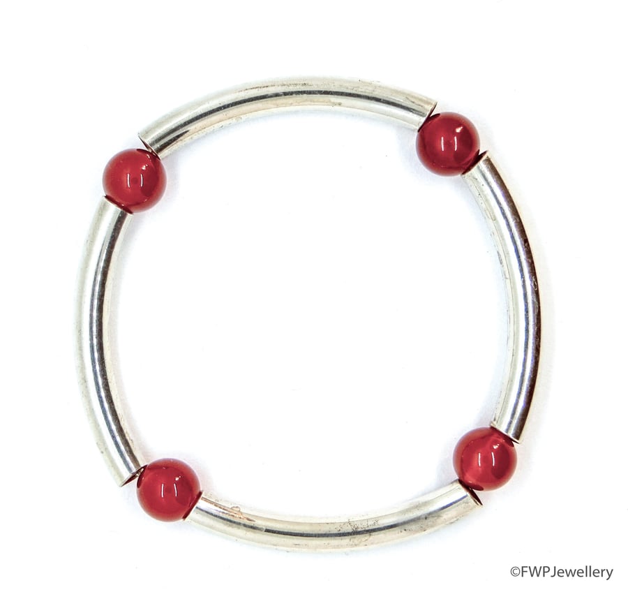 Chic Silver Tube Bangle with Cornelian Beads
