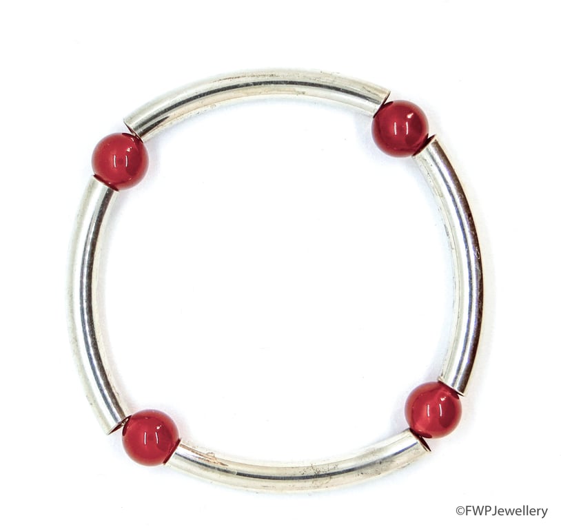 Chic Silver Tube Bangle with Cornelian Beads