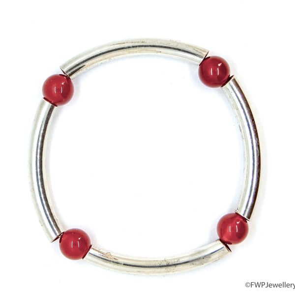 Chic Silver Tube Bangle with Cornelian Beads