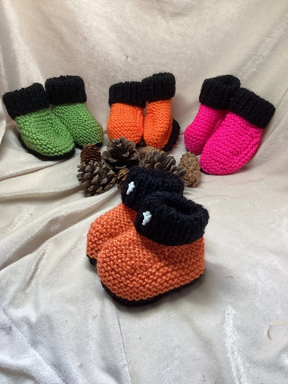 Limited Edition Halloween- Samhain booties 0-3 months & 3-6 months. Free Post.