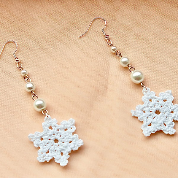 Christmas Crochet Snowflake Earrings 