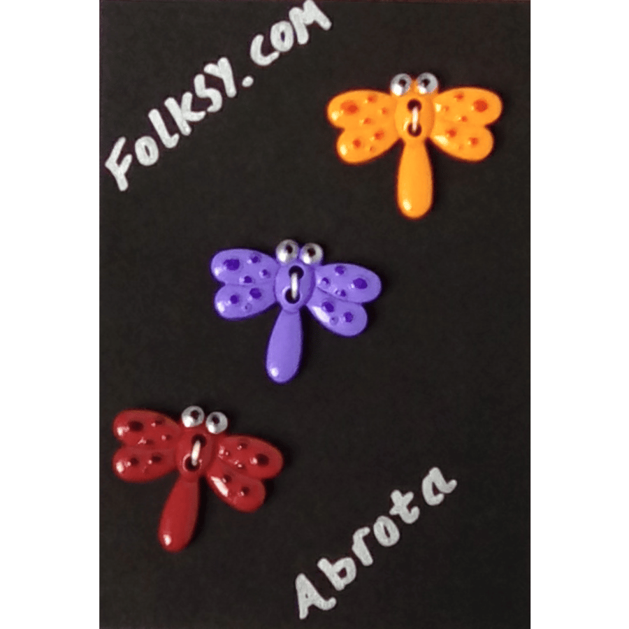 Dragonfly shaped buttons