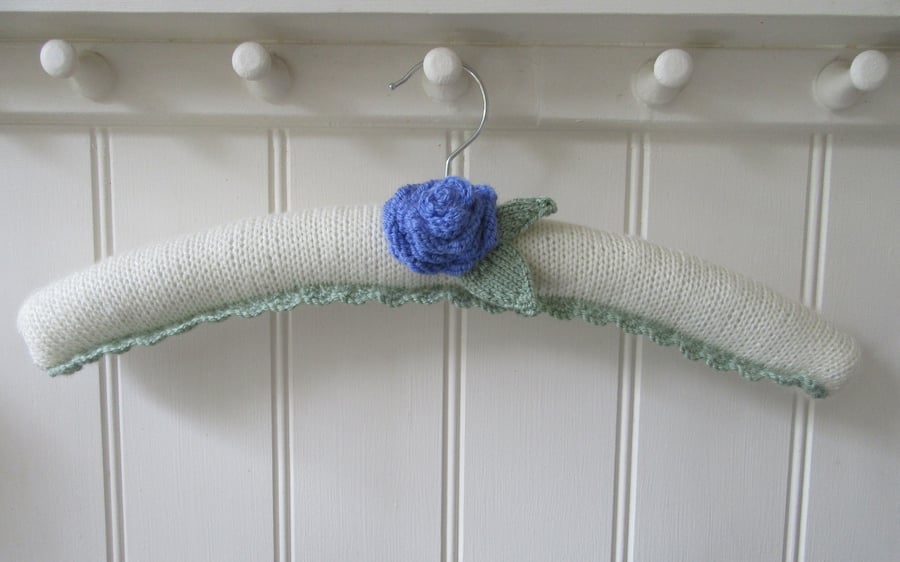 Clothes hanger Coat hanger - cream with bluebell ranunculus flower