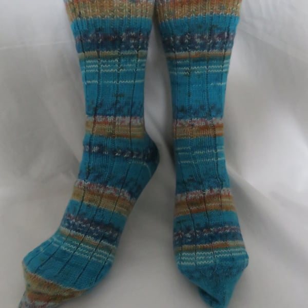 Hand-cranked Knitted Ribbed Wool Socks Size 8 to 9