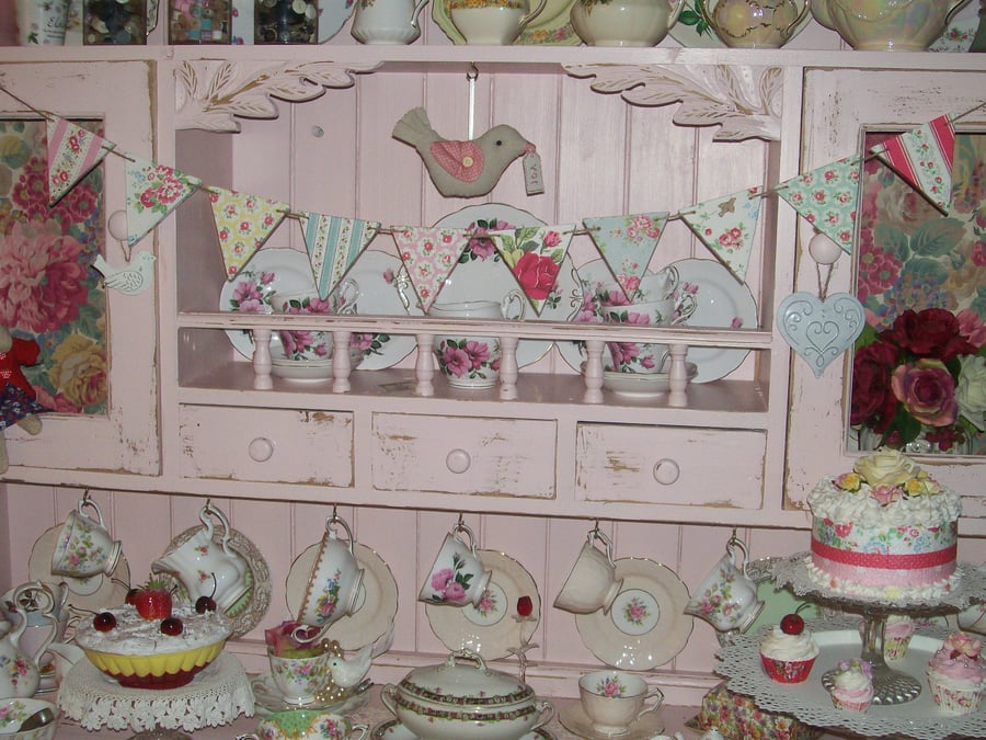 Handcrafted Wooden Bunting Vintage Style Cath Kidston Design Dresser Display 